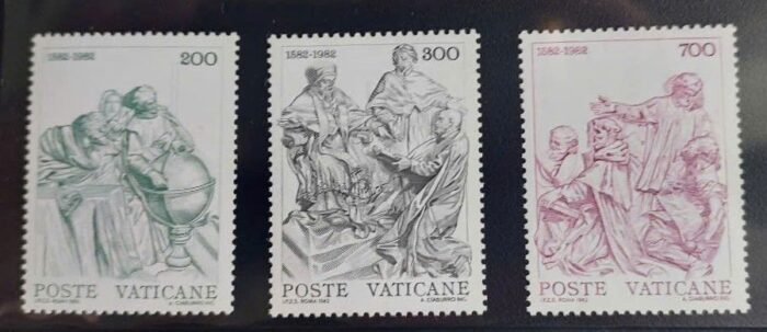 tem-cong-giao-vatican-co-xua-86